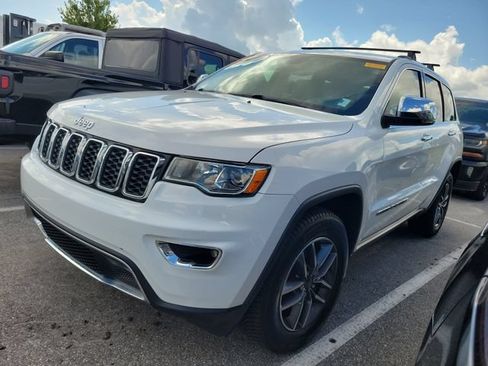 Used 2019 Jeep Grand Cherokee Limited w/ Trailer Tow Group IV AWD/4WD image 2