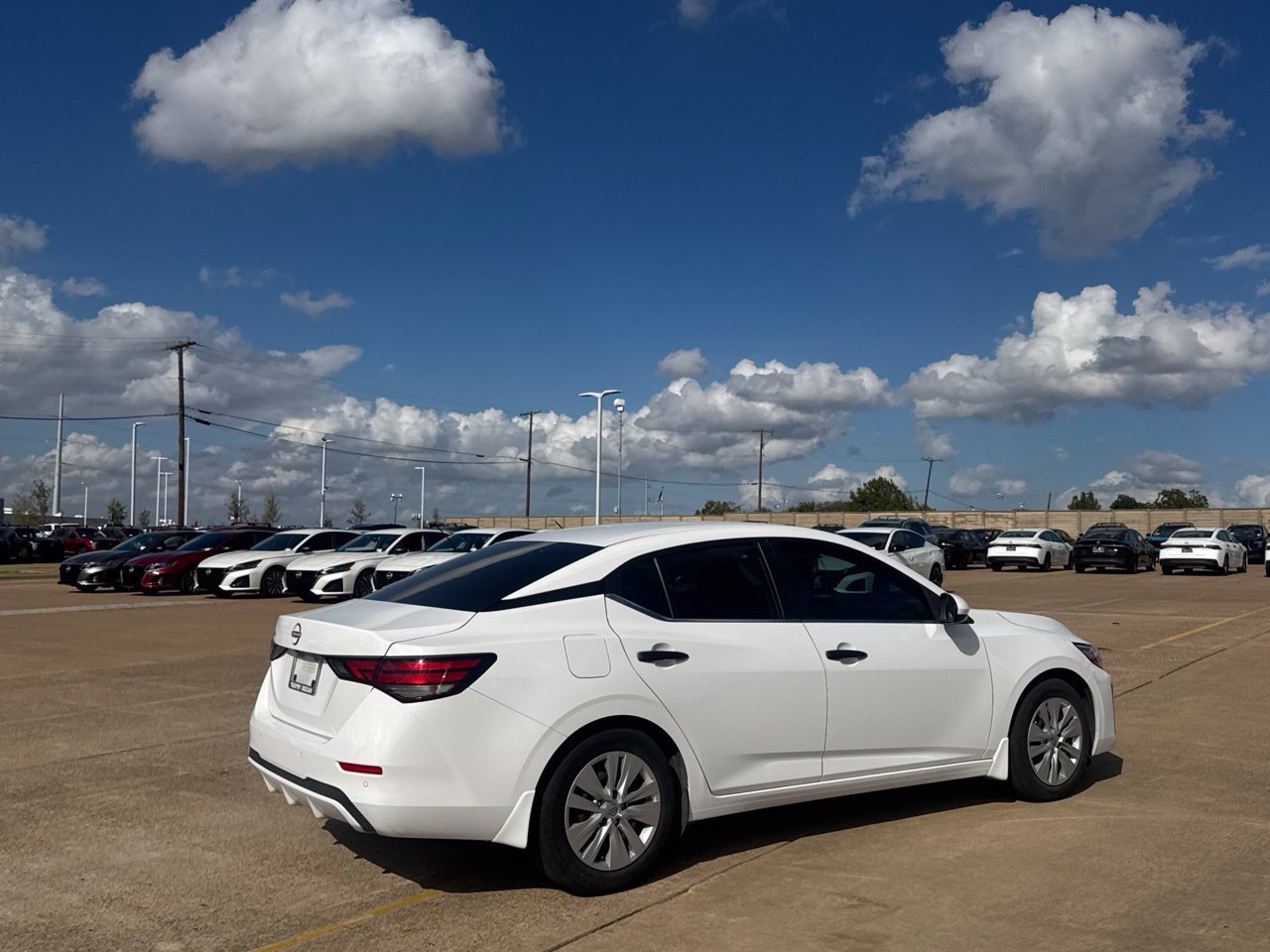 Used 2025 Nissan Sentra S FWD image 29