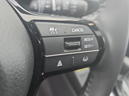 Used 2024 Honda CR-V EX-L image 18