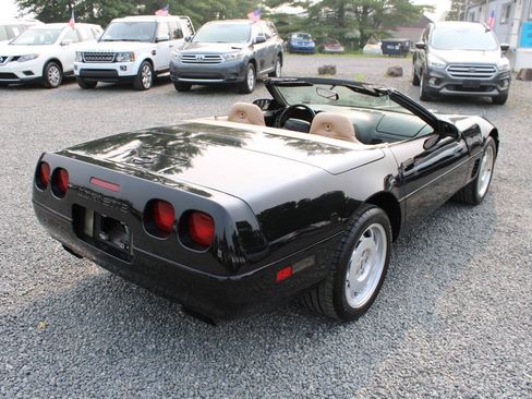 Used 1996 Chevrolet Corvette Convertible RWD image 7