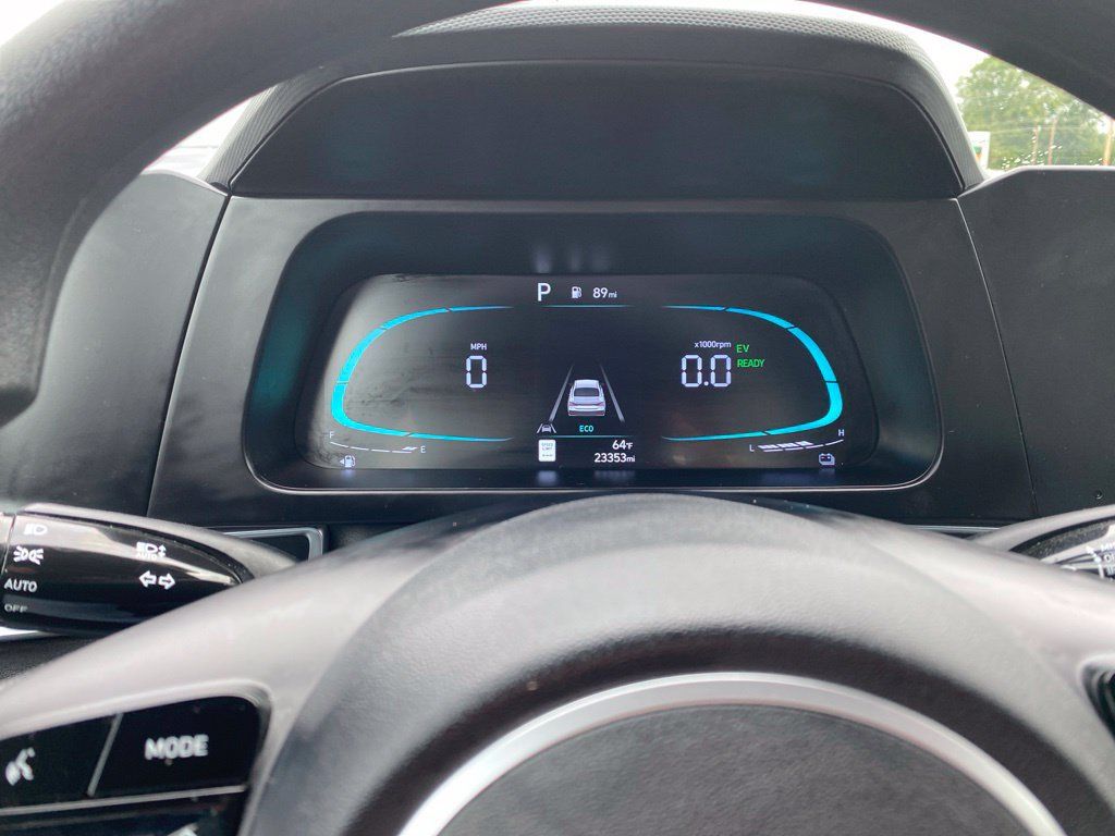 Certified 2026 Hyundai Elantra Hybrid FWD image 11