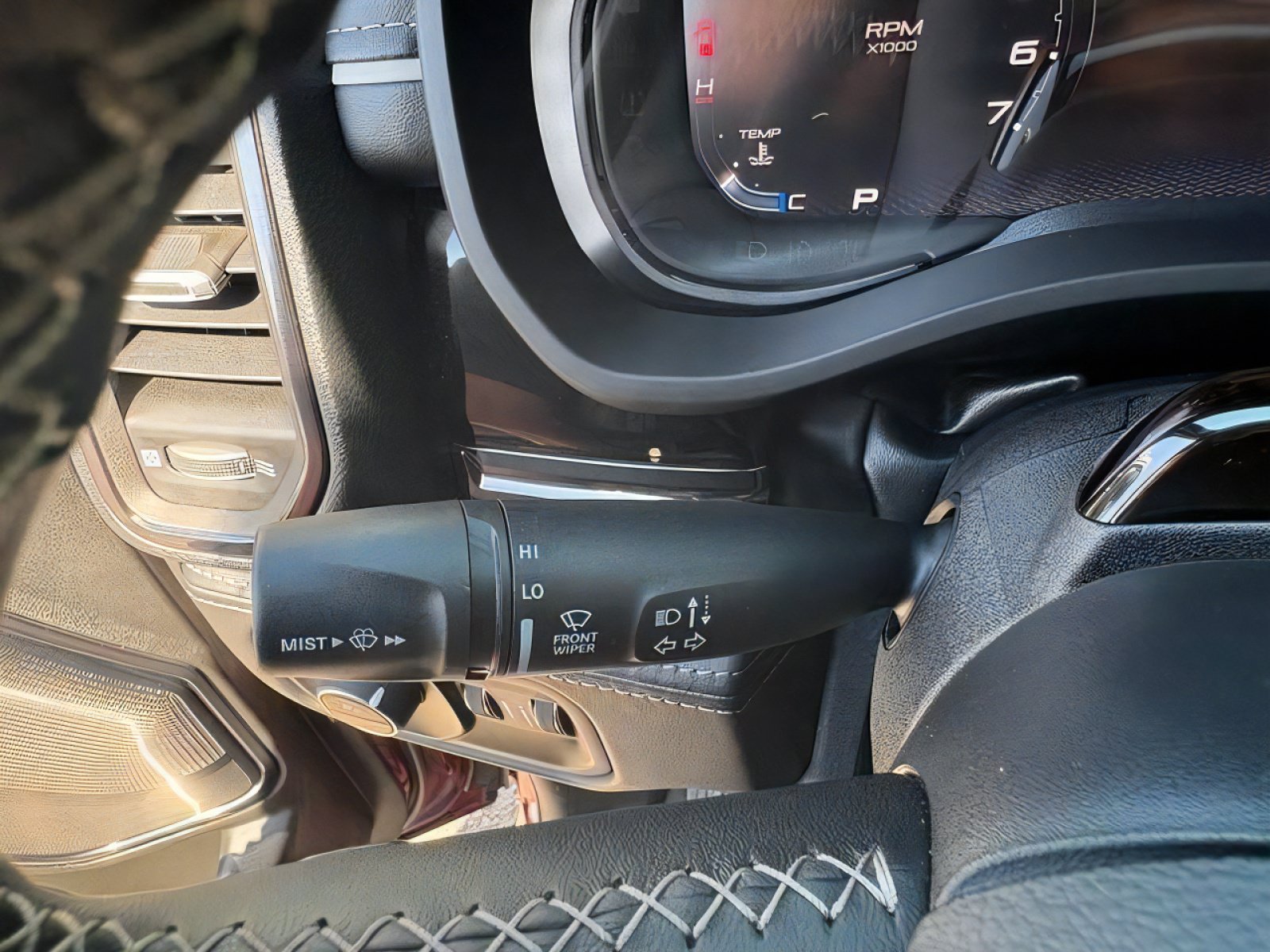 Used 2025 RAM 1500 Limited AWD/4WD image 18