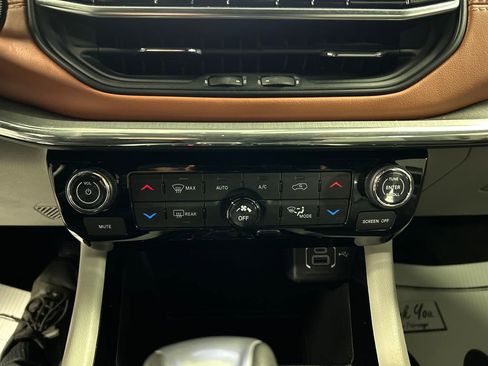 Used 2024 Jeep Compass Limited w/ Elite Group image 19