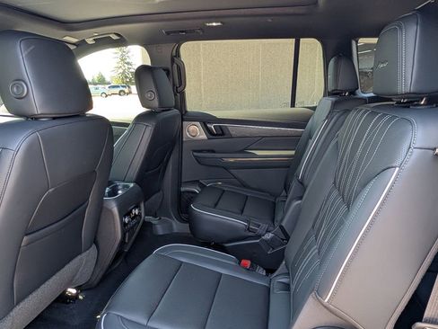 New 2026 Buick Enclave Avenir w/ Super Cruise Package AWD/4WD image 36