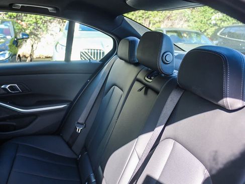 Used 2025 BMW M340i image 18