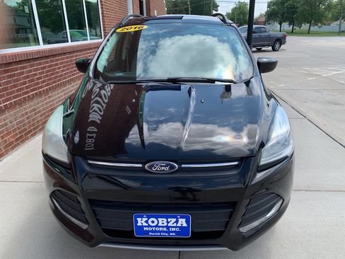 Used 2016 Ford Escape SE w/ SE Leather Comfort Package AWD/4WD image 5
