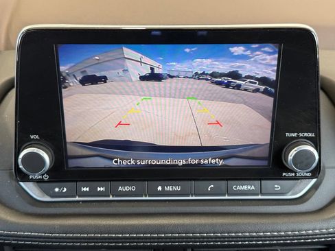 Used 2023 Nissan Rogue SV AWD/4WD image 37
