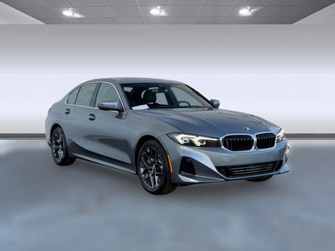 Used 2026 BMW 330i Sedan w/ Convenience Package RWD image 6