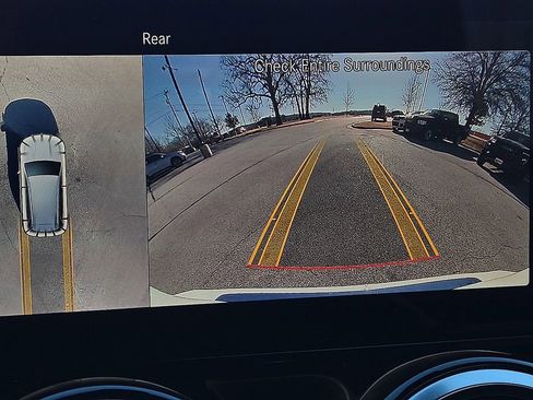 Used 2023 Mercedes-Benz GLB 250 4MATIC image 14