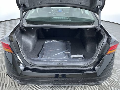 Used 2025 Nissan Altima 2.5 SR AWD/4WD image 23
