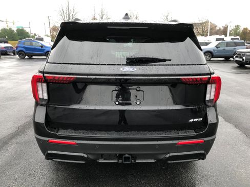 New 2026 Ford Explorer ST-Line w/ ST-Line Street Pack image 4