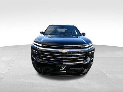 Used 2025 Chevrolet Traverse LT AWD/4WD image 10