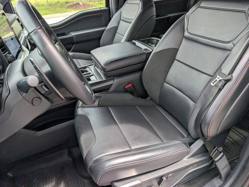 Used 2025 Ford F150 Raptor AWD/4WD image 5