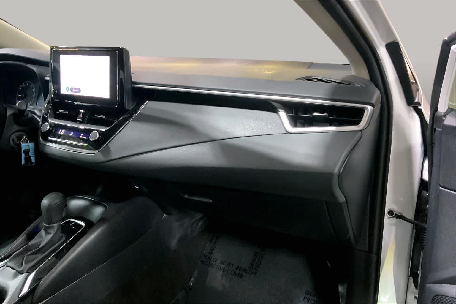 Used 2024 Toyota Corolla LE FWD image 19