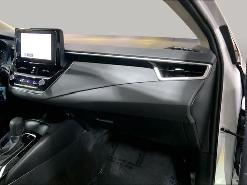Used 2024 Toyota Corolla LE FWD image 19