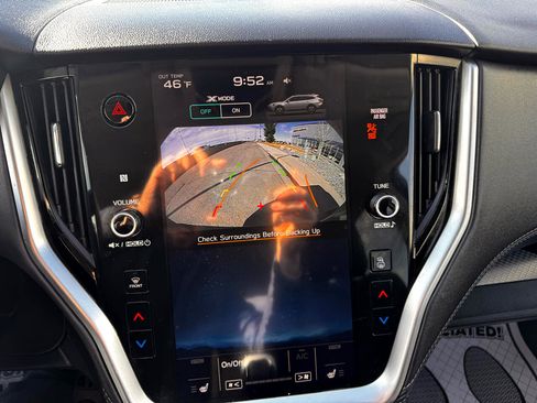 Used 2022 Subaru Outback Premium image 18