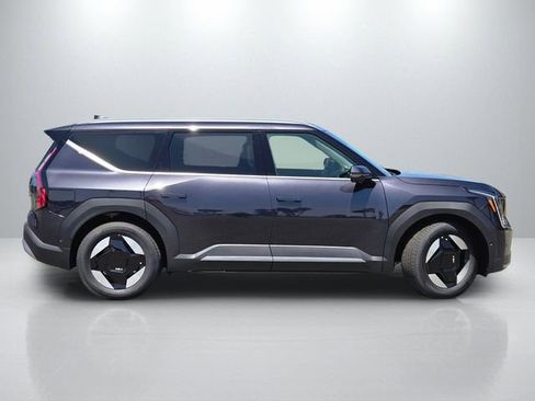 New 2026 Kia EV9 Wind AWD/4WD image 3