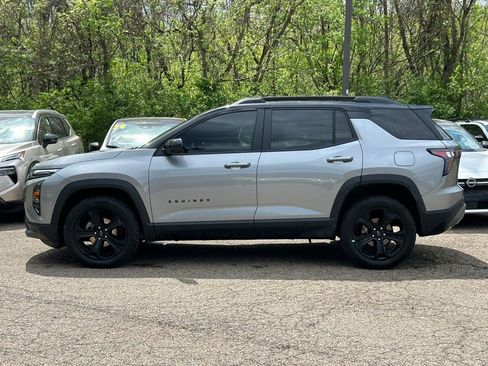 Used 2025 Chevrolet Equinox LT w/ Convenience Package II image 3