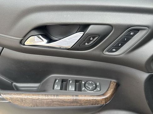 Used 2020 GMC Acadia Denali w/ Technology Package AWD/4WD image 24