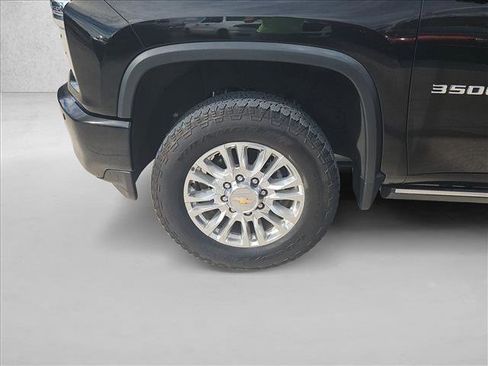 Used 2022 Chevrolet Silverado 3500 High Country w/ Z71 Off-Road Package image 21