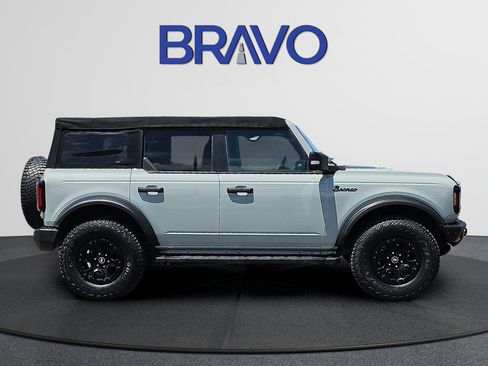 Used 2023 Ford Bronco Wildtrak AWD/4WD image 5