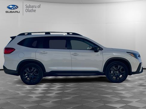 Certified 2025 Subaru Ascent Onyx Edition image 12