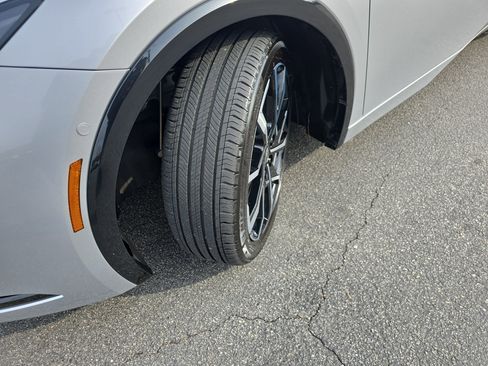 Used 2025 Toyota Prius Plug-In Hybrid image 34