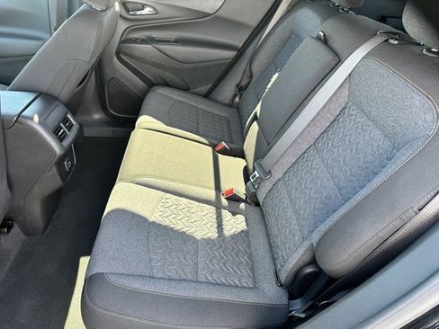 Used 2022 Chevrolet Equinox LT image 8