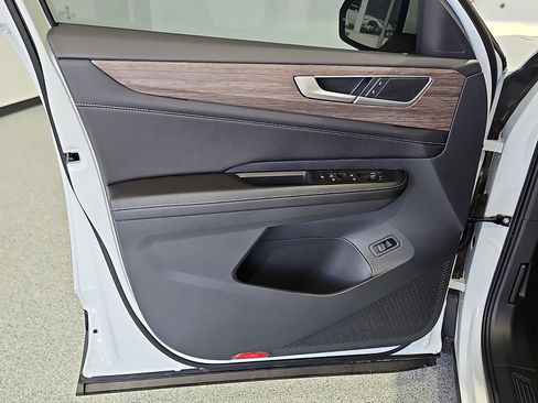 New 2026 Volkswagen Atlas SEL AWD/4WD image 17