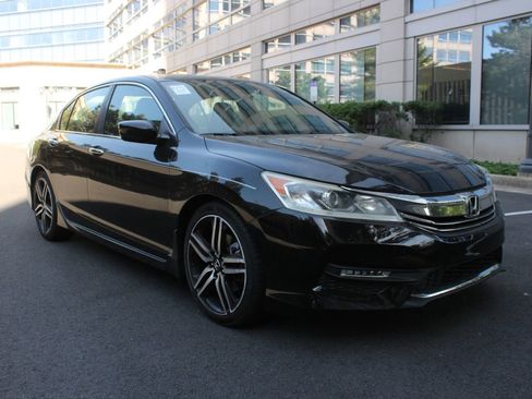 Used 2017 Honda Accord Sport Special Edition image 1