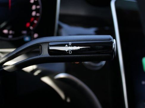 New 2025 Mercedes-Benz GLC 350e 4MATIC image 21