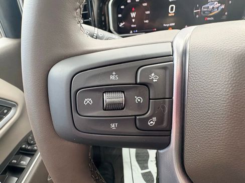 New 2026 GMC Sierra 2500 SLT w/ SLT Convenience Package AWD/4WD image 22