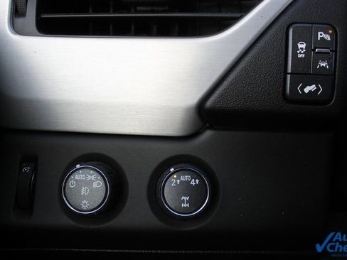 Used 2020 GMC Yukon XL SLT image 15