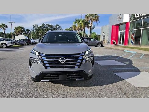Used 2025 Nissan Rogue Platinum w/ Platinum Premium Package FWD image 20