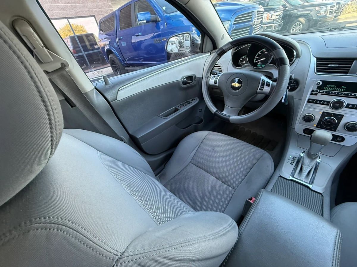 Used 2011 Chevrolet Malibu LT FWD image 45