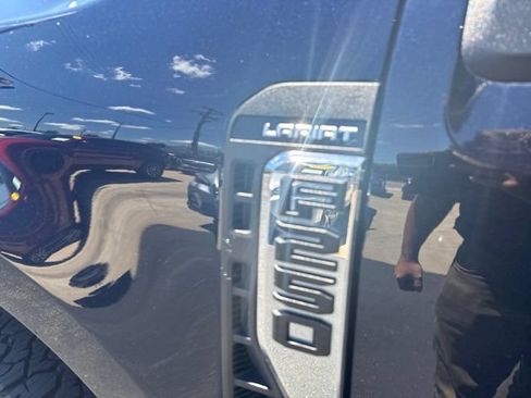 Used 2024 Ford F250 Lariat AWD/4WD image 9