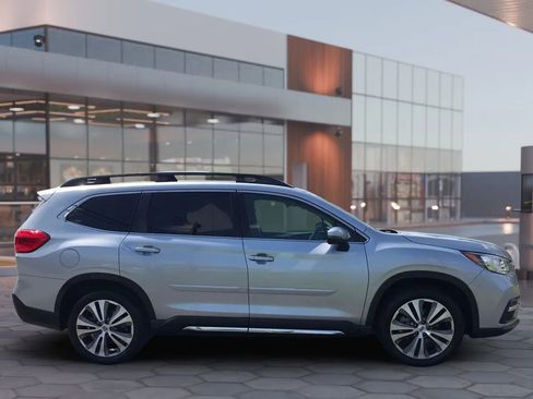 Used 2020 Subaru Ascent Limited w/ Technology Package AWD/4WD image 3