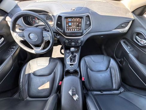 Used 2016 Jeep Cherokee Limited AWD/4WD image 2