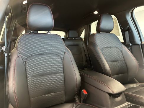 New 2026 Ford Escape ST-Line w/ Tech Pack #1 image 39