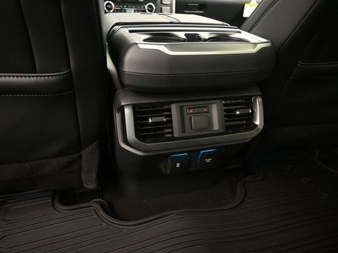 New 2025 Ford F150 Platinum w/ Equipment Group 702A High image 19