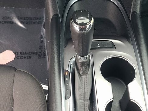 Used 2018 Chevrolet Malibu LT image 19