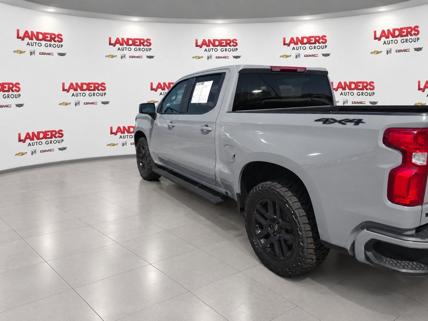 Used 2024 Chevrolet Silverado 1500 RST w/ Dark Appearance Package AWD/4WD image 6
