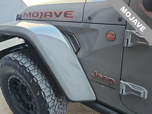 Used 2021 Jeep Gladiator Mojave image 11