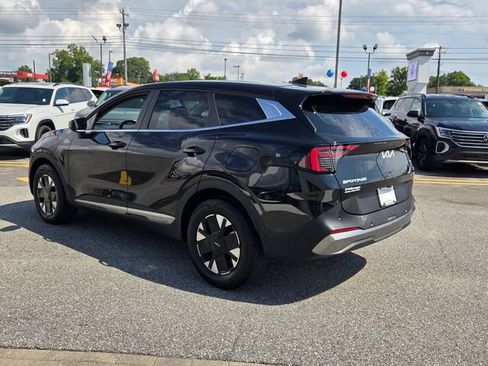 Used 2026 Kia Sportage LX FWD image 9