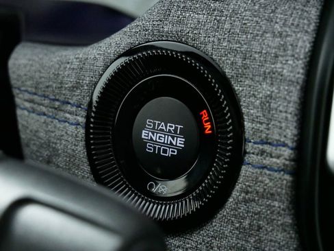 Used 2024 Jeep Compass Latitude image 49