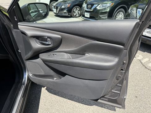 Used 2022 Nissan Murano S image 27