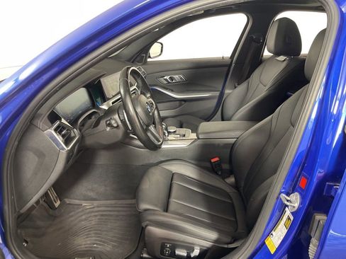 Used 2021 BMW 330i Sedan w/ M Sport Package image 21