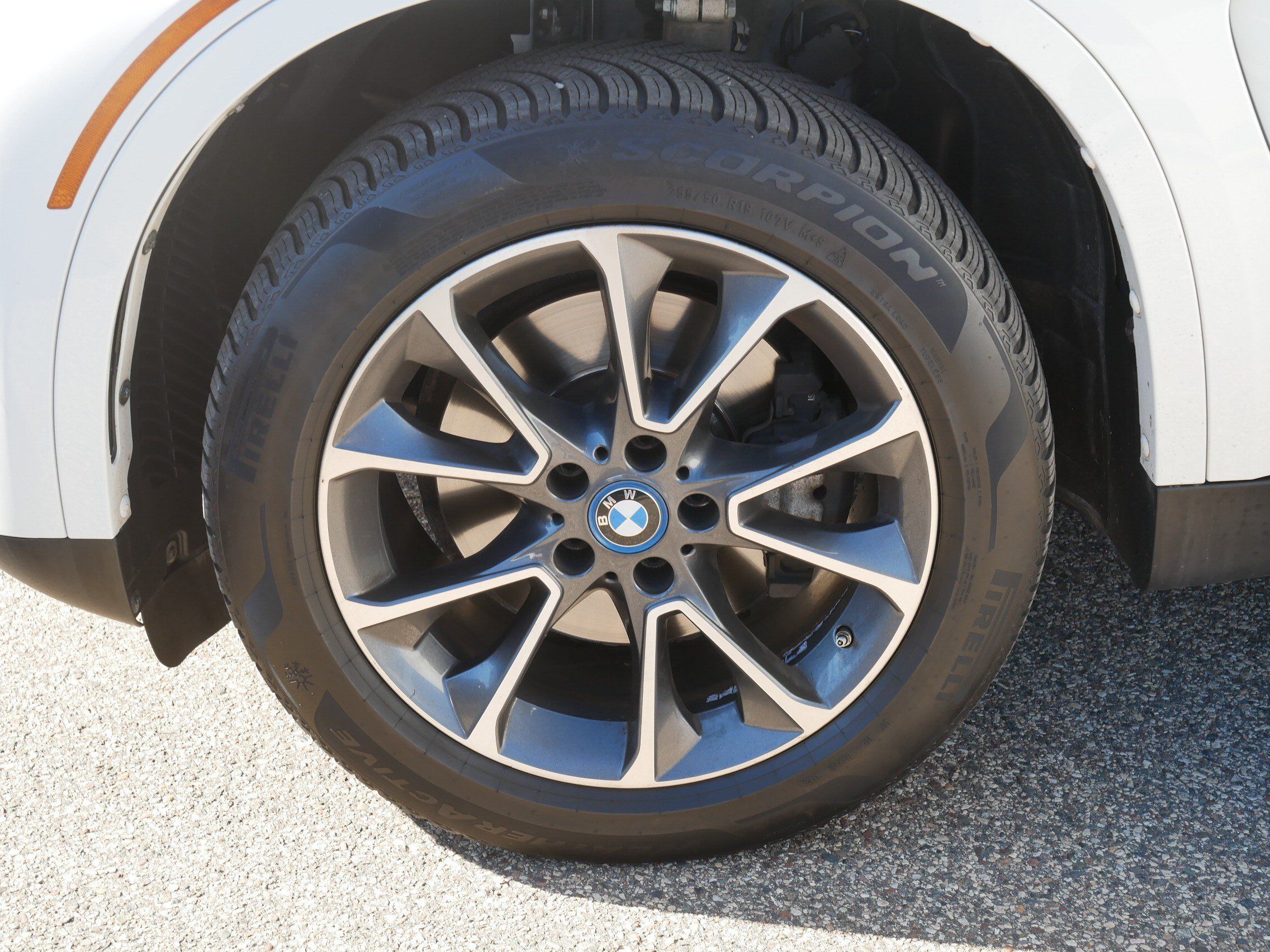 Used 2018 BMW X5 xDrive40e AWD/4WD image 15