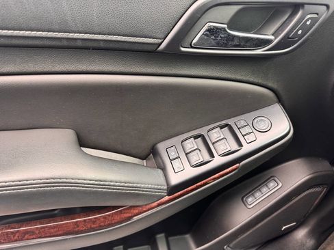 Used 2018 GMC Yukon SLT w/ Open Road Package image 15