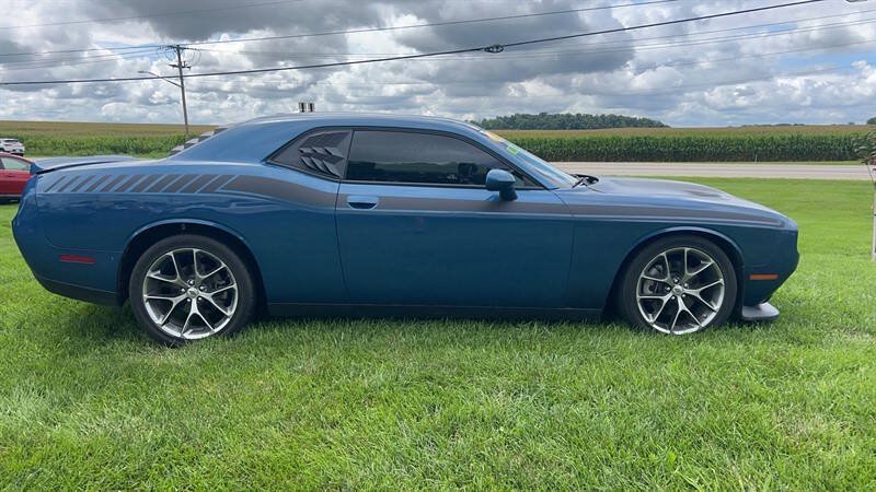 Used 2022 Dodge Challenger GT RWD image 1